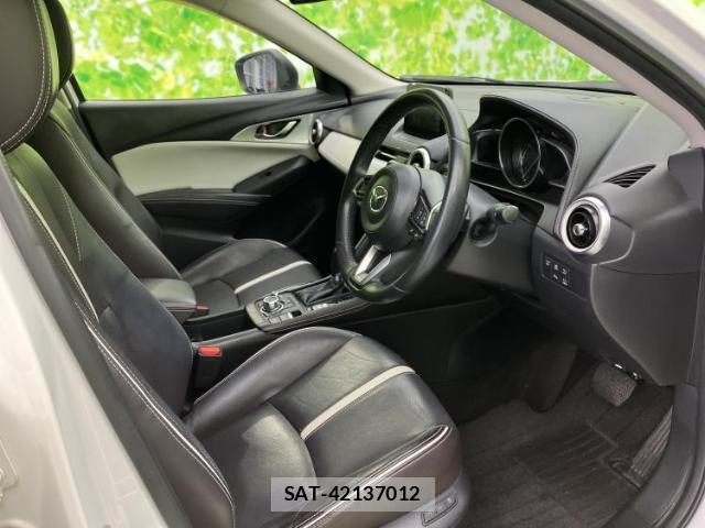 Mazda CX-3 2018-09 7917177-3