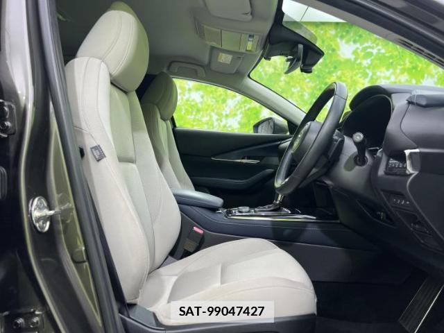 Mazda CX-30 2020-01 7916869-3