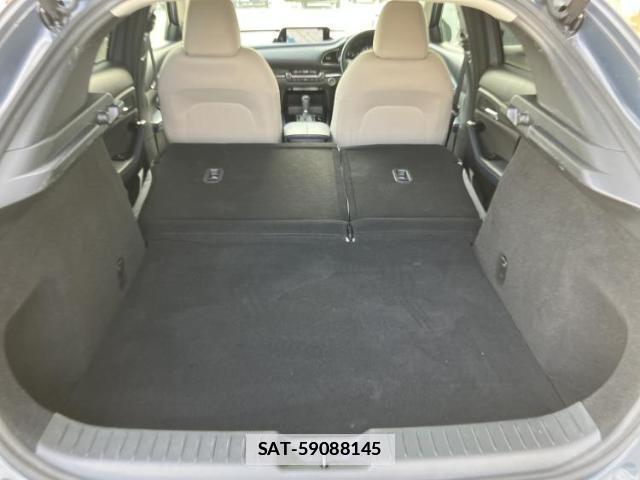 Mazda CX-30 2023-06 7917127-7
