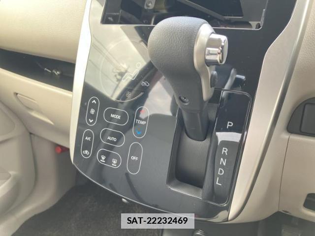 Nissan DAYZ 2014-03 7916782-12