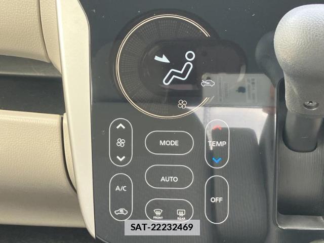 Nissan DAYZ 2014-03 7916782-13