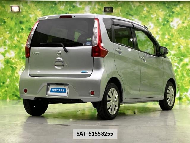 Nissan DAYZ 2014-05 7916786-2