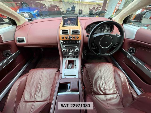 Aston Martin DB9 2011-02 7915295-1