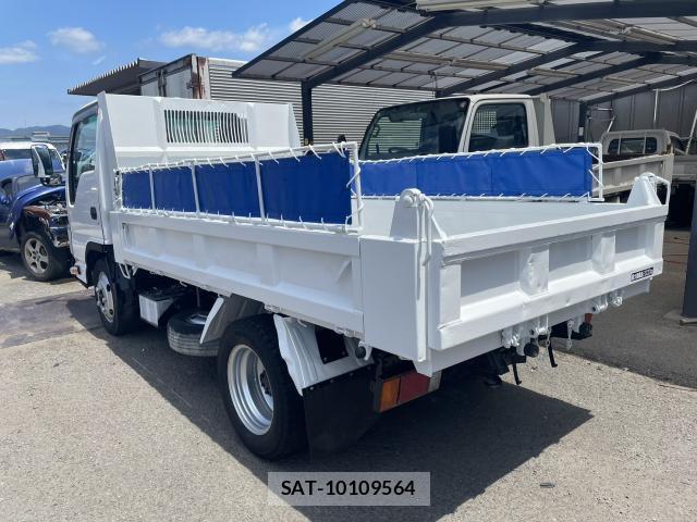 Isuzu ELF TRUCK 2016-11 7914356-1