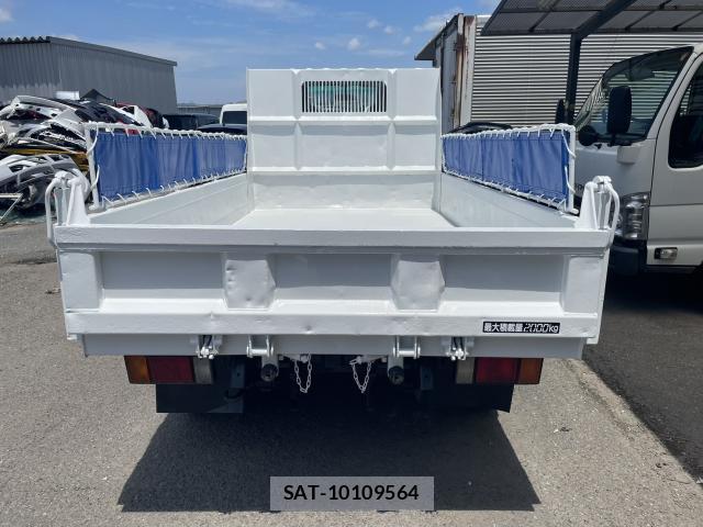 Isuzu ELF TRUCK 2016-11 7914356-3