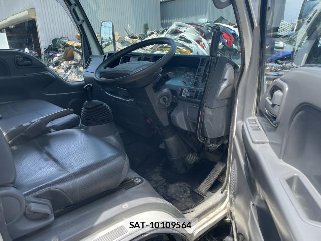 Isuzu ELF TRUCK 2016-11 7914356-6