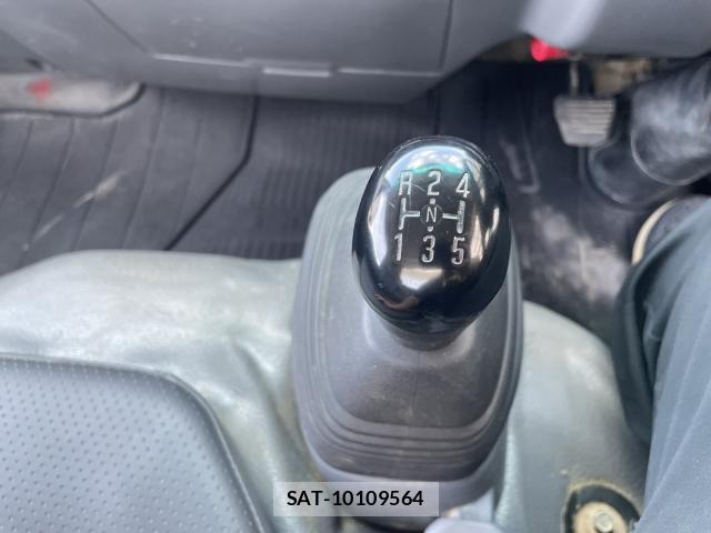 Isuzu ELF TRUCK 2016-11 7914356-8