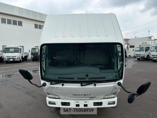 Isuzu ELF TRUCK 2018-05 7914589-2