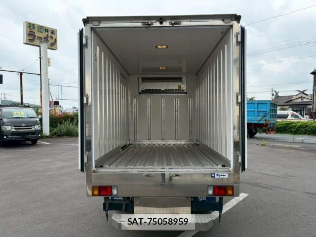 Isuzu ELF TRUCK 2018-05 7914589-7