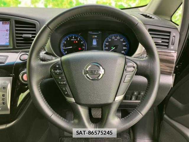 Nissan ELGRAND 2014-01 7913490-12