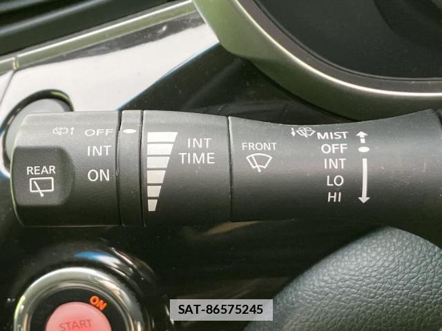 Nissan ELGRAND 2014-01 7913490-14