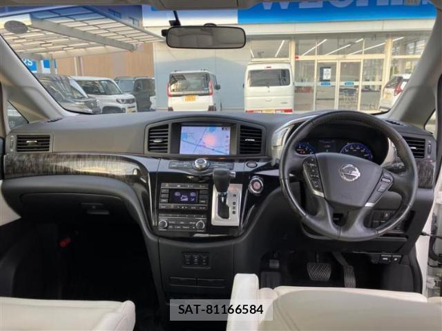 Nissan ELGRAND 2017-03 7917066-3