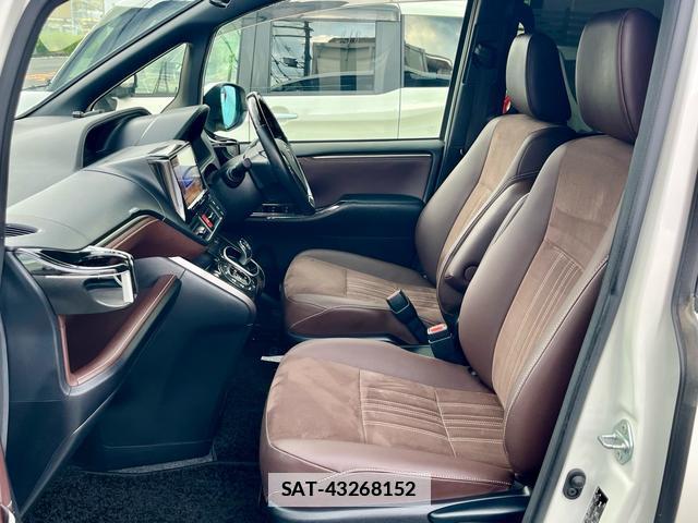 Toyota ESQUIRE 2017-09 7913452-14