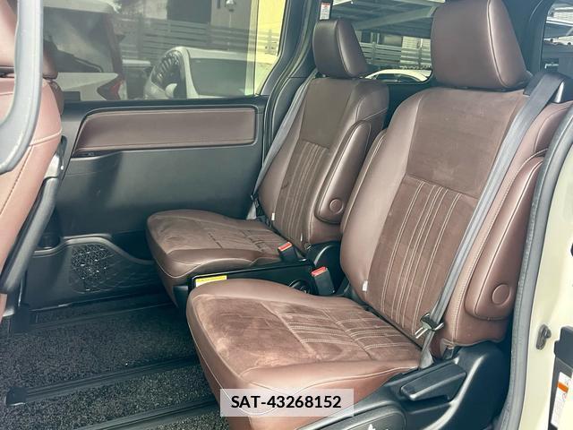 Toyota ESQUIRE 2017-09 7913452-16