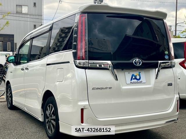 Toyota ESQUIRE 2017-09 7913452-4