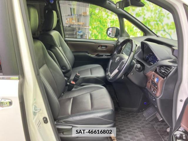 Toyota ESQUIRE 2017-07 7914940-3