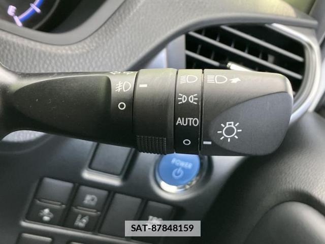 Toyota ESQUIRE 2019-12 7917205-14