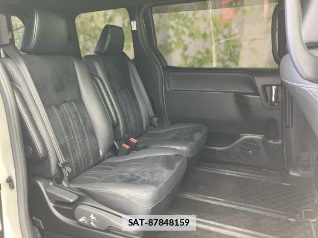 Toyota ESQUIRE 2019-12 7917205-4