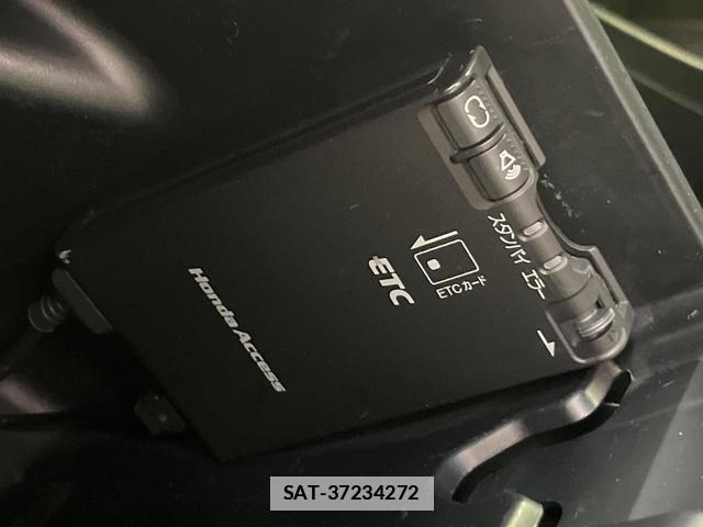 Honda FIT HYBRID 2011-10 7914088-5