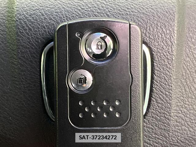 Honda FIT HYBRID 2011-10 7914088-6