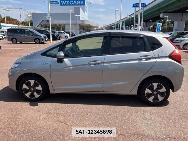 Honda FIT HYBRID 2016-04 7916881-1