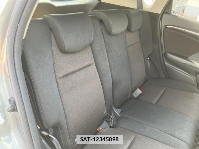 Honda FIT HYBRID 2016-04 7916881-4