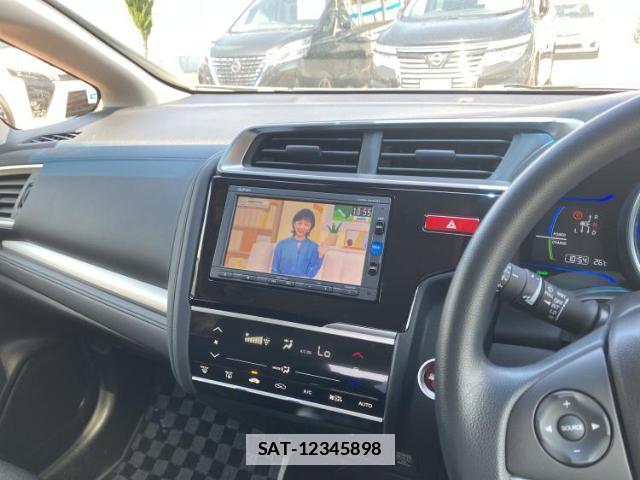 Honda FIT HYBRID 2016-04 7916881-8