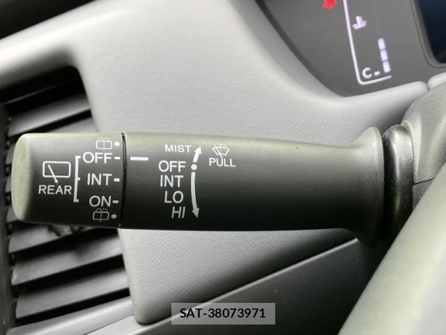 Honda FIT 2024-06 7915125-16