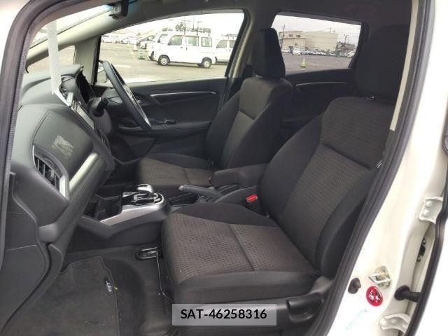 Honda FIT 2019-06 7916646-15