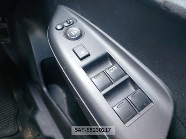 Honda FIT 2017-06 7916654-13