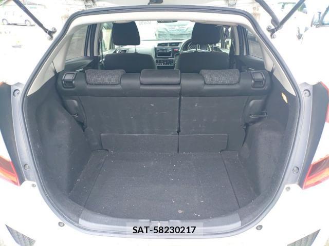 Honda FIT 2017-06 7916654-7