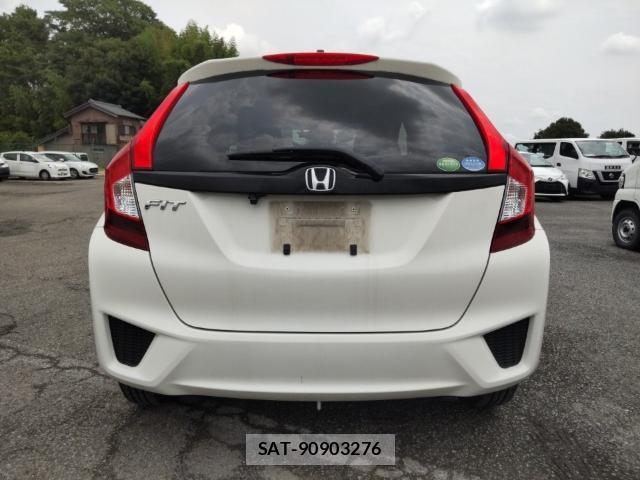Honda FIT 2017-06 7916664-1