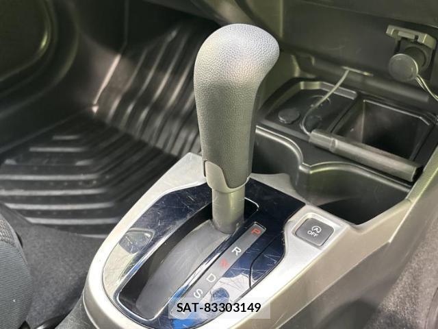 Honda FIT 2016-03 7916777-16