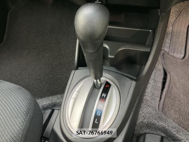 Honda FIT 2012-08 7917052-17