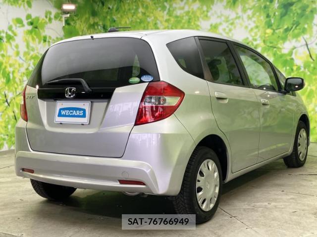 Honda FIT 2012-08 7917052-2