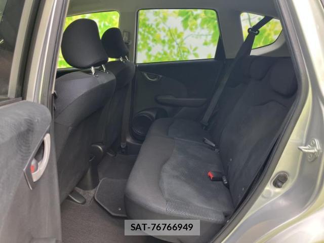 Honda FIT 2012-08 7917052-6