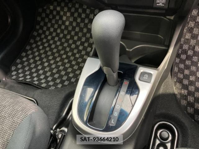 Honda FIT 2017-02 7917070-16