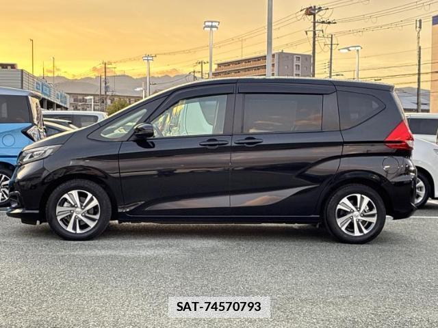 Honda FREED HYBRID 2023-08 7913146-1
