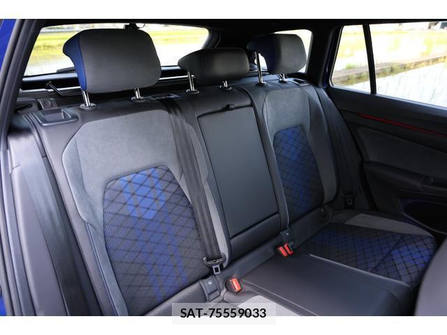 VolksWagen GOLF R VARIANT 2023-06 7916342-13