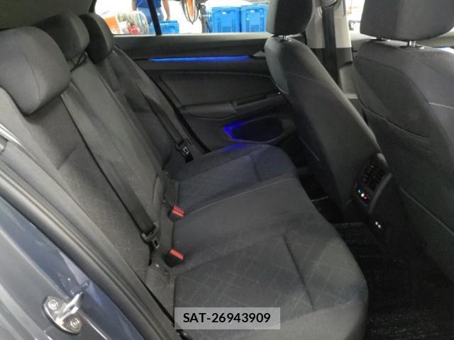 VolksWagen GOLF 2023-07 7915442-3