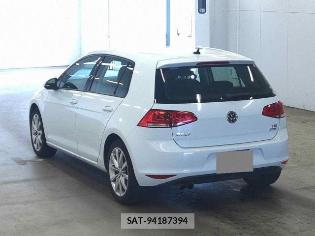 VolksWagen GOLF 2015-03 7915454-1