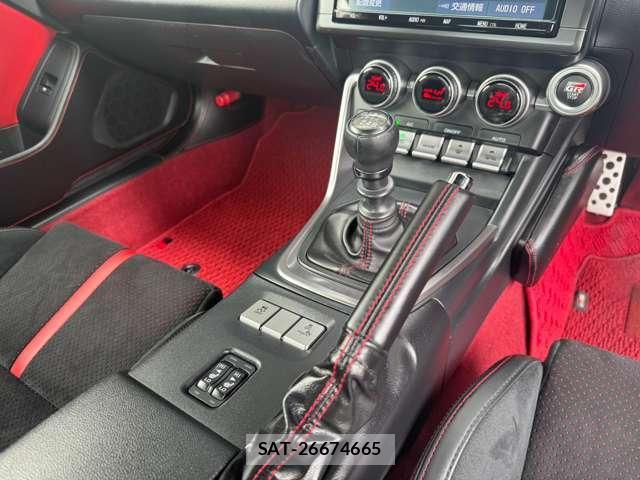 Toyota GR86 2022-10 7917405-10