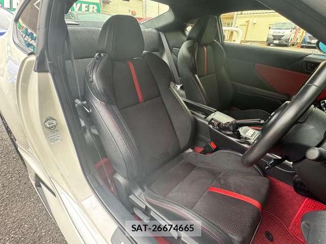Toyota GR86 2022-10 7917405-3