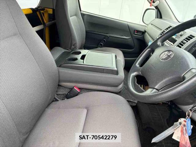 Toyota HIACE VAN 2012-11 7915825-7