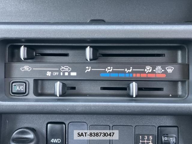 Daihatsu HIJET TRUCK 2016-06 7913783-16