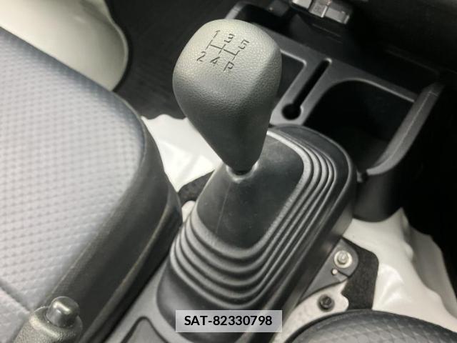Daihatsu HIJET TRUCK 2022-04 7914765-17