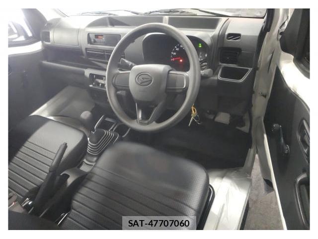 Daihatsu HIJET TRUCK 2026-03 7915854-2