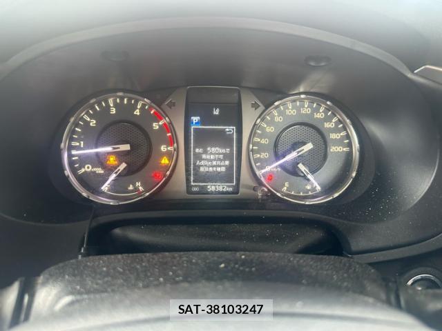 Toyota HILUX 2021-09 7913623-16