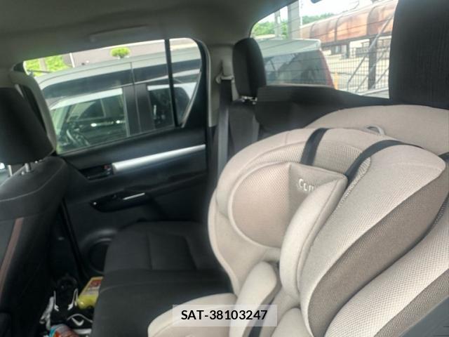 Toyota HILUX 2021-09 7913623-6