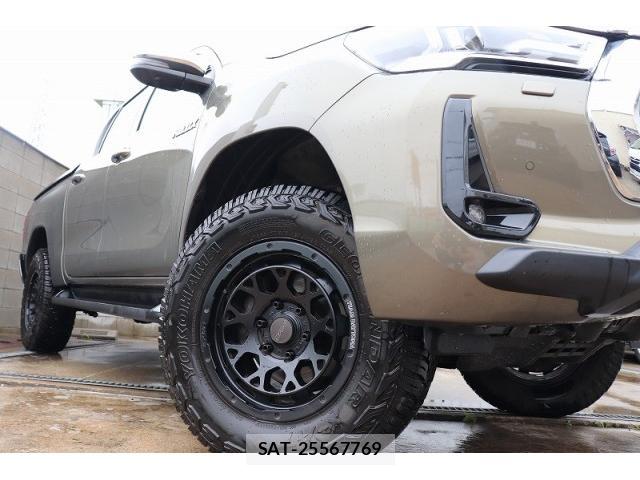 Toyota HILUX 2024-01 7913790-1